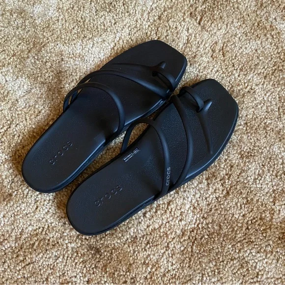CROCS Black Miami Toe Loop Sandals - Picture 1 of 4